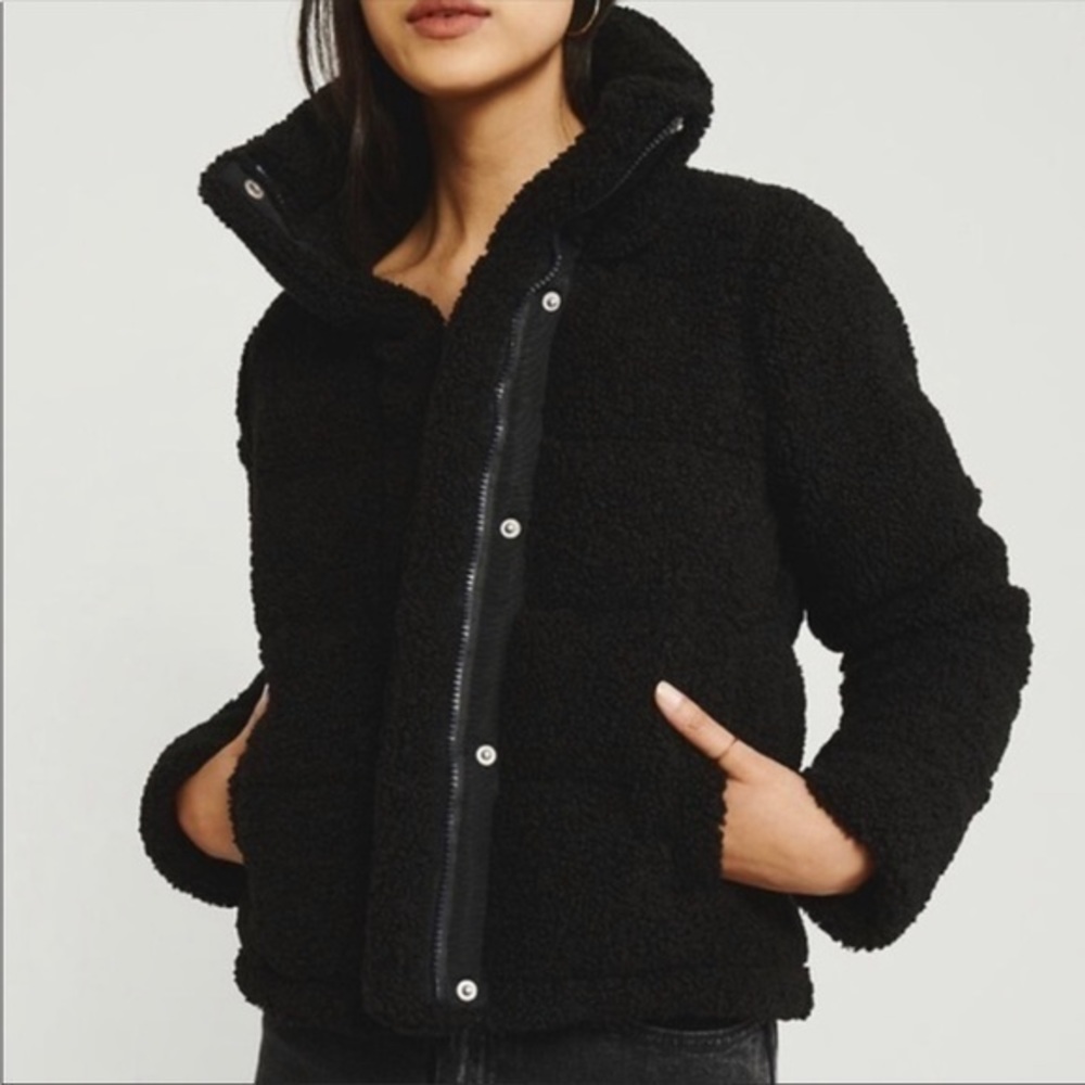 Abercronbie and Fitch mini sherpa fleece lined puffer jacket